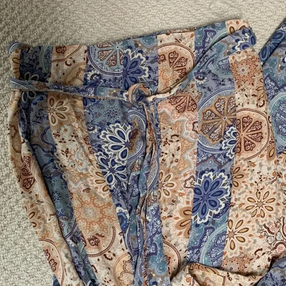 ILLA ILLA Wide Bell Legg Pants. - Picture 2 of 10